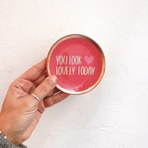 Love Plates Look Lovely